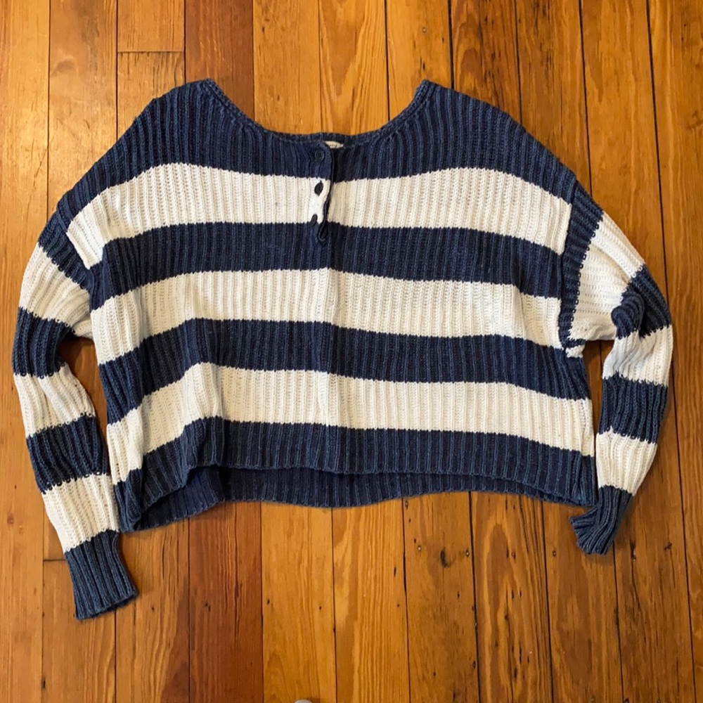 Women’s American Eagle striped sweater Sz M